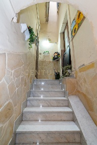 Foto Appartamento in Via Carnazza Amari 7, Catania Centro Storico di 91 m²