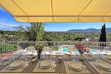 Foto Villa unifamiliare a Castelnuovo Magra Colombiera Molicciara di 260 m²