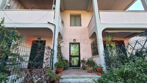 Foto Appartamento a Castellina Marittima di 44 m² con 2 locali in vendita