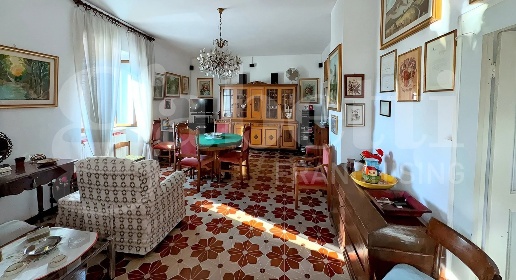 Foto Casa indipendente in Via GRANDE 36, Trasacco di 160 m² con 7 locali