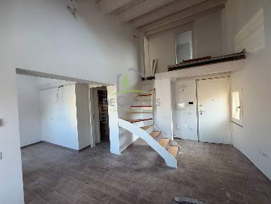 Foto Appartamento in Via Dei Conti, Ascoli Piceno di 90 m² con 2 locali