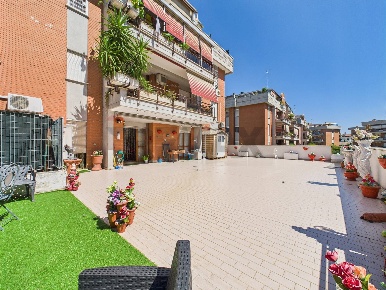 Foto Appartamento a Monterotondo Monterotondo Scalo di 93 m² con 3 locali