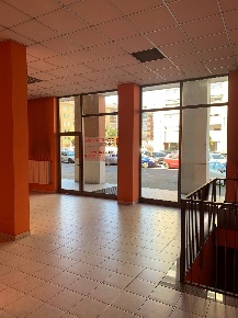 Foto Locale commerciale in Via Val Della Torre 27, Torino Lucento di 112 m²