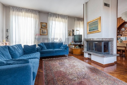 Foto Appartamento in via Villafranca 7, Busto Arsizio Ospedale di 210 m²