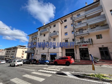 Foto Appartamento in Via Maratea, Potenza Centro di 132 m² con 4 locali