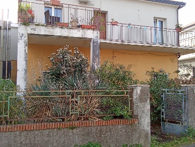 Foto Case semi ndipendenti in VIA MAZZINI 60, Trecastagni di 137 m²