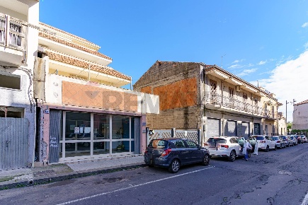 Foto Appartamento in Via Croce 140, Aci Catena Centro di 149 m² in vendita