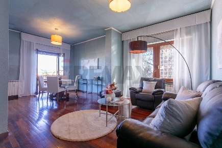 Foto Appartamento in Via Luigi Chiala 130, Roma Nuovo Salario di 150 m²