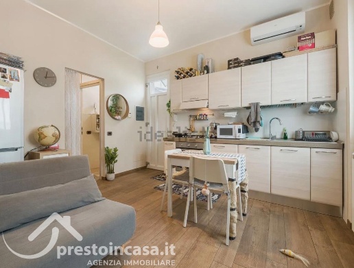 appartamento in vendita a Viareggio in zona Torre del Lago