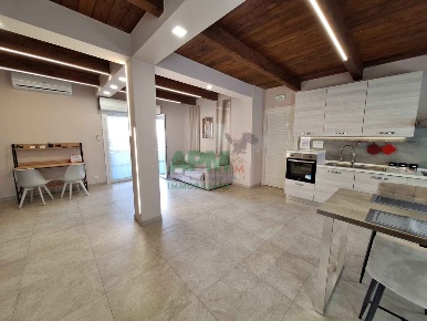 Foto Attico in via sbarre inferiori 421, Reggio di Calabria di 108 m²