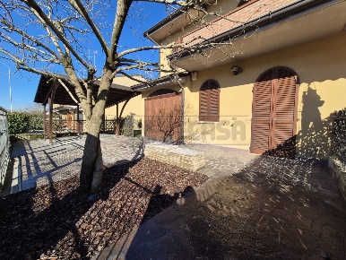 Foto Villa a schiera in Via Arno, Sesto ed Uniti Casanova Del Morbasco