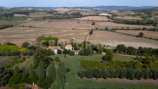 Foto Casale in LOCALITA PINZUTI, Manciano di 145 m² con 6 locali in vendita