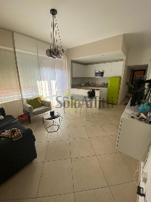 Foto Appartamento in Corso Gabriele Manthone, Pescara Porta Nuova di 75 m²