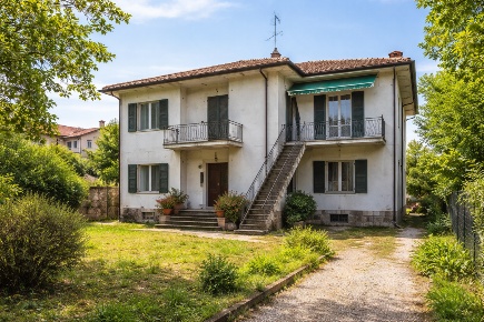 Foto Villa bifamiliare in VIA TRIESTE 20, Arzignano Centro di 220 m²