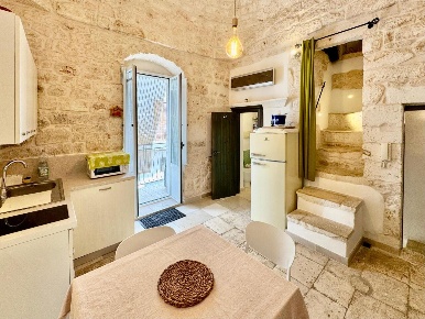 Foto Casa indipendente a Ostuni di 140 m² con 4 locali in vendita