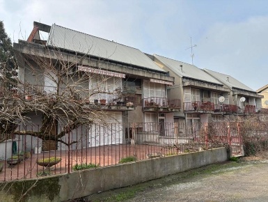 Foto Appartamento a Tortona Centro di 153 m² con 4 locali in vendita