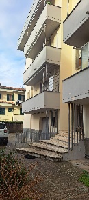Foto Appartamento a Ponsacco Centro di 84 m² con 5 locali in affitto