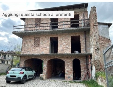 Foto Casa indipendente a Castelnuovo Scrivia Centro di 293 m² con 12 locali