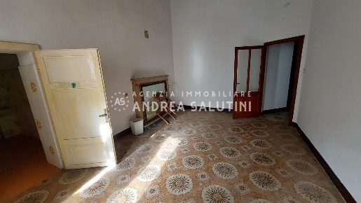Foto Appartamento a Buti Centro di 60 m² con 3 locali in vendita