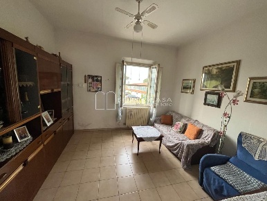 Foto Appartamento a San Giuliano Terme di 75 m² con 4 locali in vendita