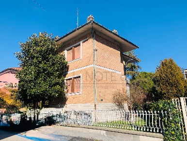 Foto Villa unifamiliare in Via Fornaci 22/a, Cesena Centro Urbano di 200 m²