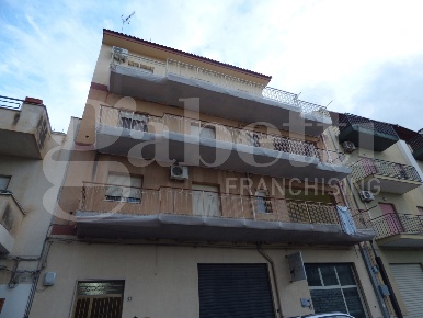 Foto Appartamento in Via Cortile Greco 51, Bagheria Centro di 121 m²