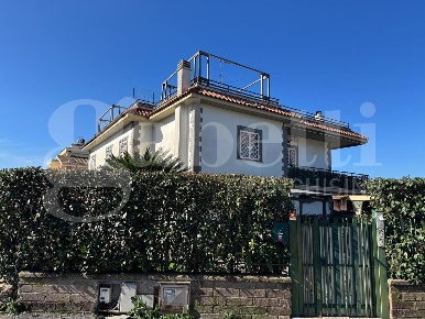 Foto Appartamento in Via Aldo Moro 63, Marino Frattocchie di 62 m²