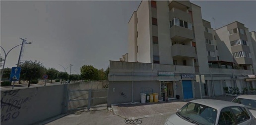 Foto Box in Viale Francia 1, Brindisi Bozzano di 18 m² con 1 locali