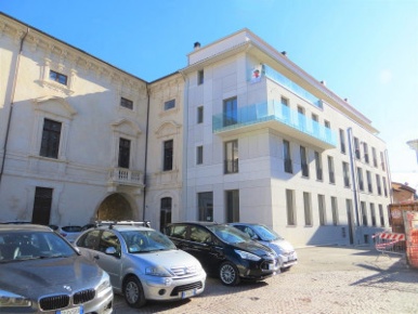 Foto Appartamento in Piazza Santa Maria Paganica 5, L'Aquila di 50 m²
