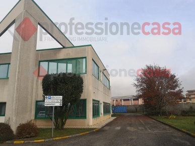 Foto Ufficio in Strada ASI 1, Frosinone Le Lame Area Industriale di 550 m²