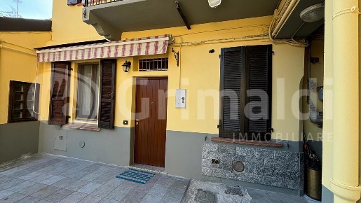Foto Appartamento in Via Sforza 40, Abbiategrasso di 65 m² con 2 locali