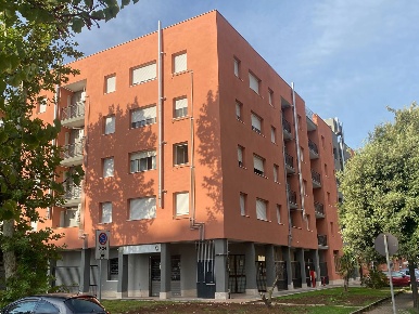 Foto Negozio in Via INGHILTERRA 112, Aprilia Inghilterra - Zona 167