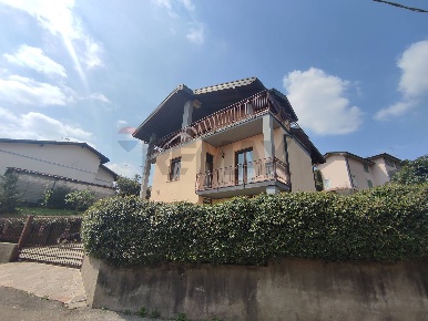 Foto Villa unifamiliare in via mascetti, San Fermo della Battaglia Centro