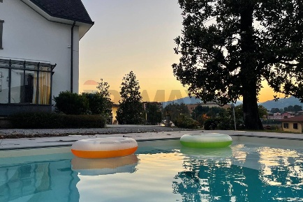 Foto Villa unifamiliare in Via XXIV Maggio 10, Paratico di 500 m²