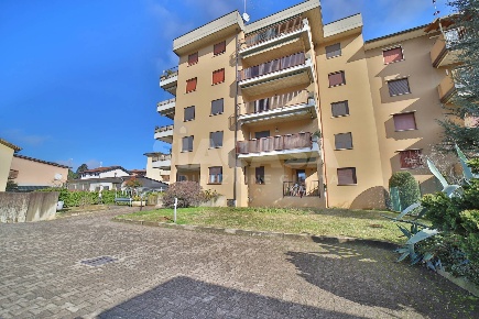 Foto Appartamento in Via Dante 23, Cornate d'Adda Centro di 100 m²