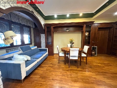 Foto Appartamento in Calata Capodichino, Napoli Ponti Rossi di 80 m²