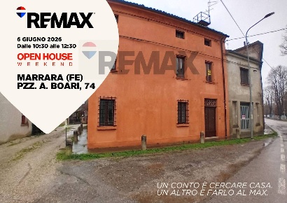 Foto Case semi ndipendenti a Ferrara San Bartolomeo di 321 m² con 13 locali