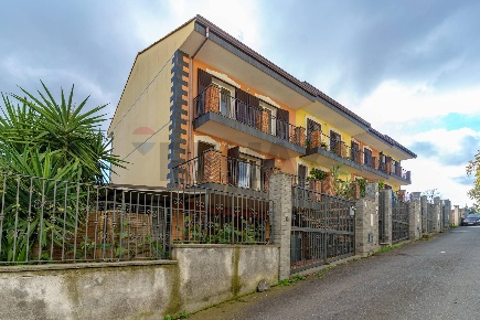 Foto Villa a schiera in via torretta 227, Acireale di 160 m² con 6 locali