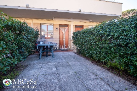 Foto Appartamento in Via Degli Oleandri 40, Pisa Tirrenia di 55 m²
