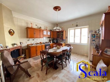 Foto Villa a schiera in via trento, Santa Maria Capua Vetere di 100 m²