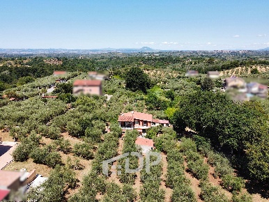 Foto Casa indipendente in Via dell'Uliveto 18, Palombara Sabina di 260 m²