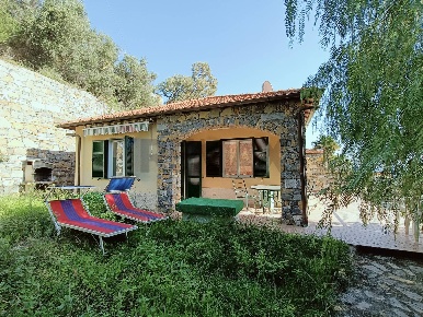 Foto Case semi ndipendenti in Via Fossati 110, Cipressa di 120 m²