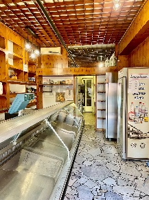 Foto Attività commerciale a Pavia Centro Storico di 50 m² con 2 locali