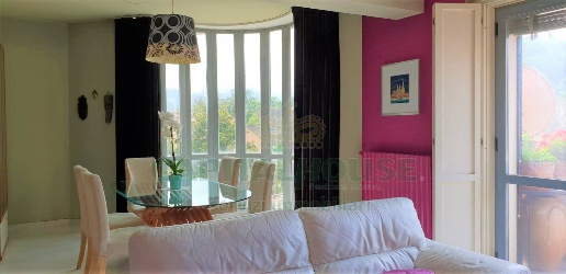Foto Appartamento in Via Circumvallazione, Avellino di 100 m² con 3 locali