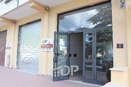 Foto Locale commerciale in Viale Giovanni XXIII snc, Palombara Sabina