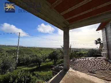 Foto Villa unifamiliare in Contrada bordea, Sciacca di 260 m² con 4 locali