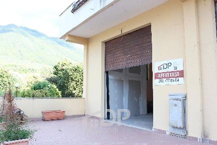 Foto Locale commerciale in Viale Giovanni XXIII snc, Palombara Sabina