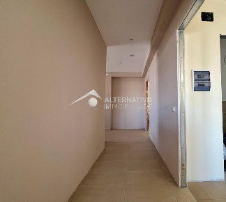 Foto Ufficio a Pisa Ospedaletto di 130 m² con 5 locali in vendita