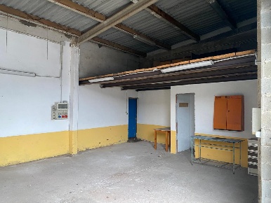 Foto Capannone industriale a San Giuliano Terme San Giuliano Terme Paese