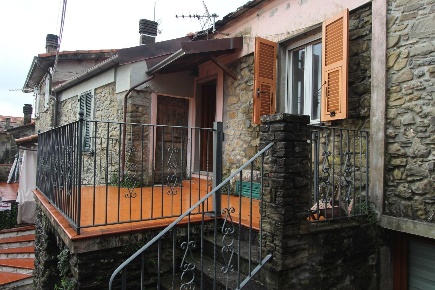 Foto Appartamento a Calice al Cornoviglio di 35 m² con 3 locali in vendita